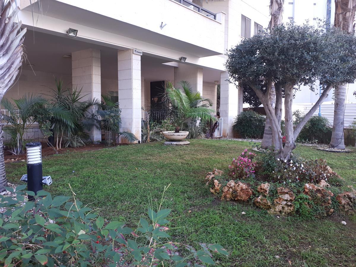 Apartment 2 Bedrooms Central Location Ashdod Dış mekan fotoğraf